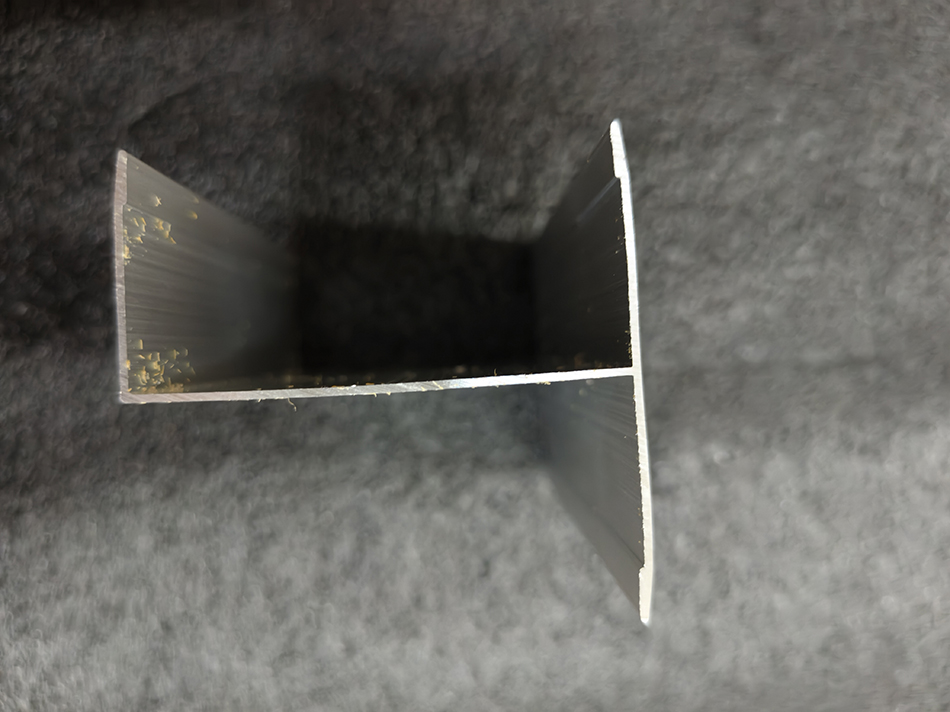 上字型铝