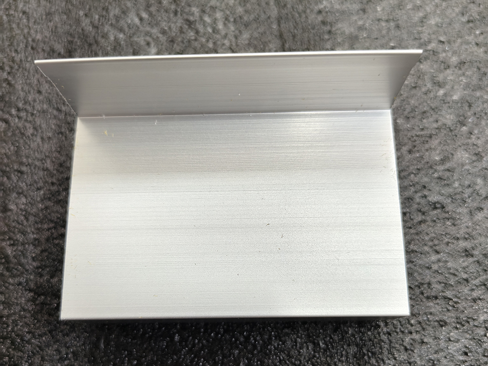 上字型铝